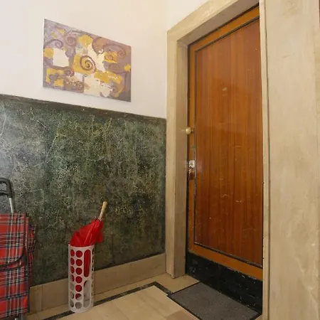 Pont House Apartment *