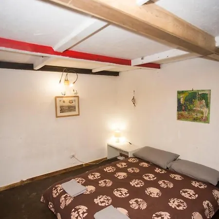 Pont House Apartment