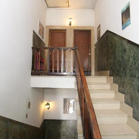 Pont House Apartment